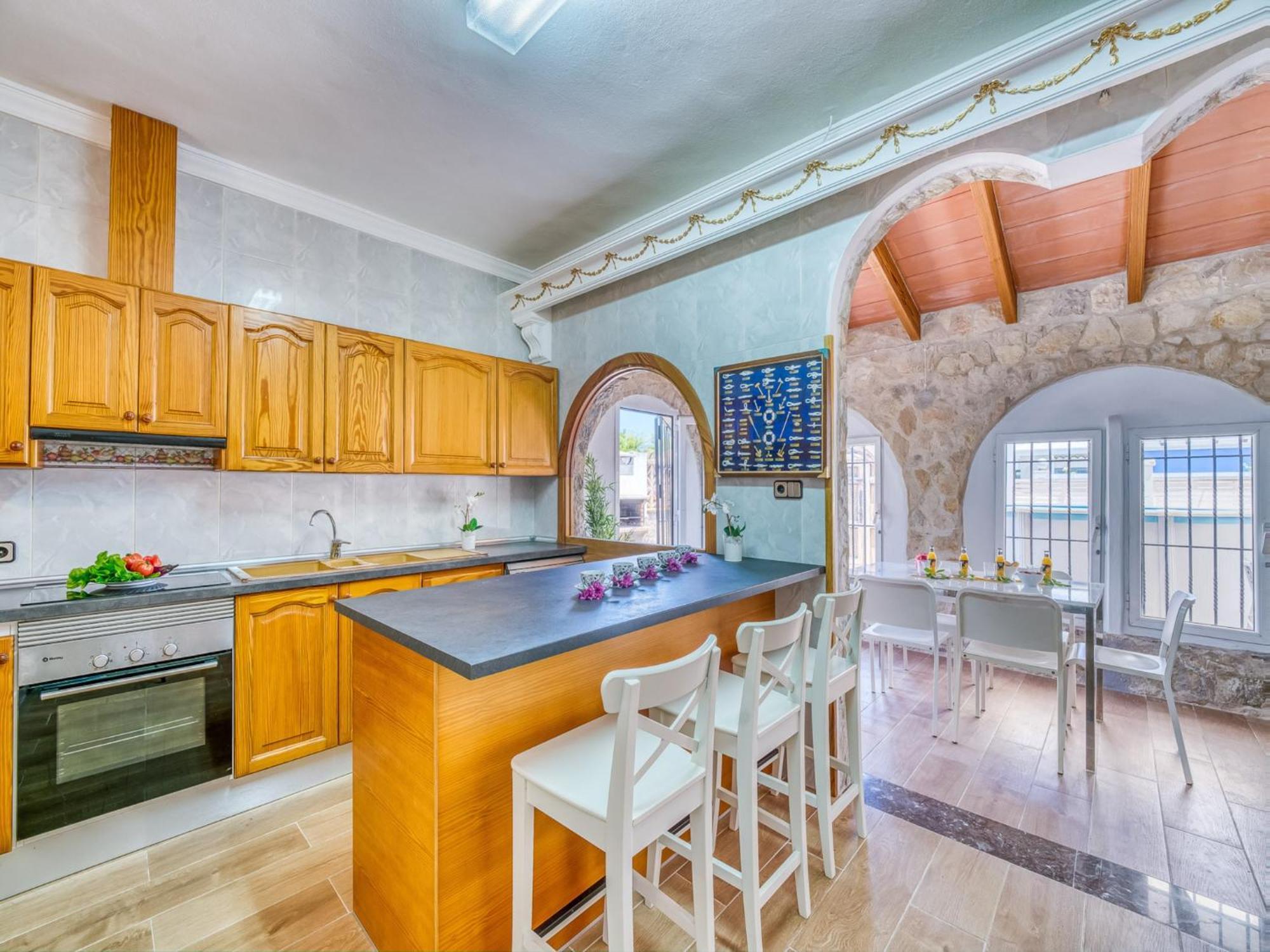 Charming For 6 Guests