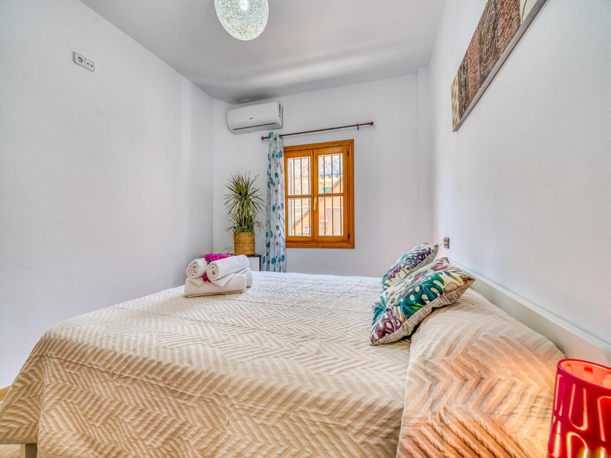 Charming For 6 Guests Ferienhaus
